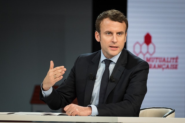 macron politique action sociale