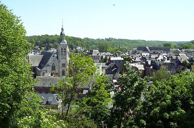 640px Vue de Bernay