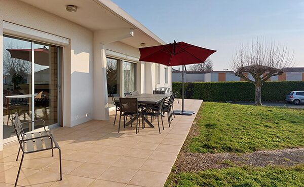 Terrasse de la Maison seniors Alzheimer de Luçon