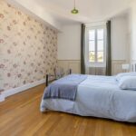Chambre lit double Maison partagee pour seniors dEpinac Bourgogne Franche Comte 150x150