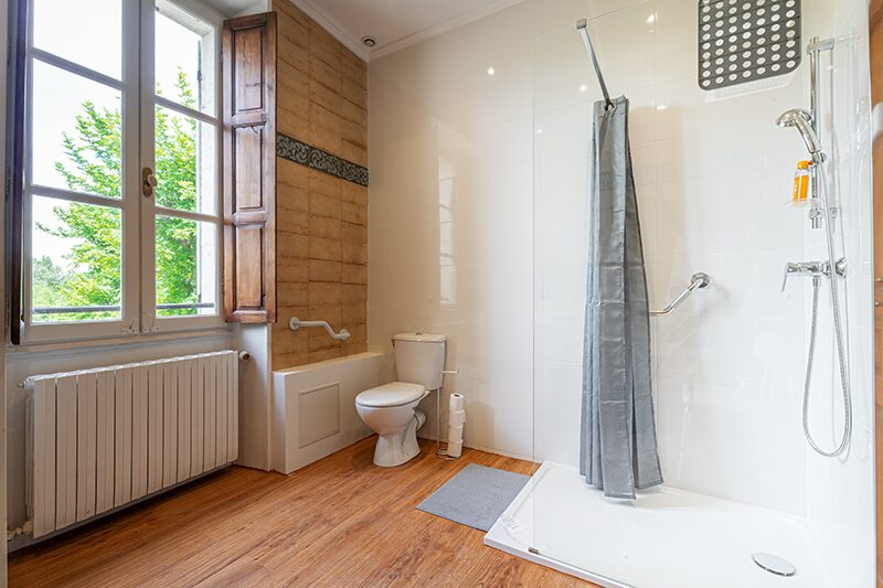 Maison partagee Alzheimer de Cavaillon Salle de bain 2
