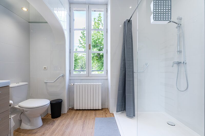 Maison partagee Alzheimer de Cavaillon Salle de bain