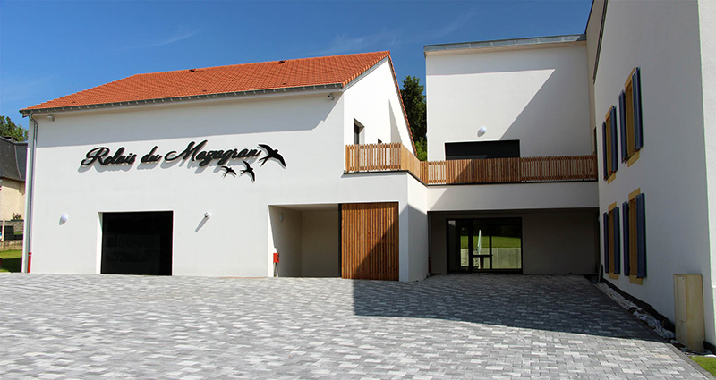 Maison partagee CetteFamillearriere