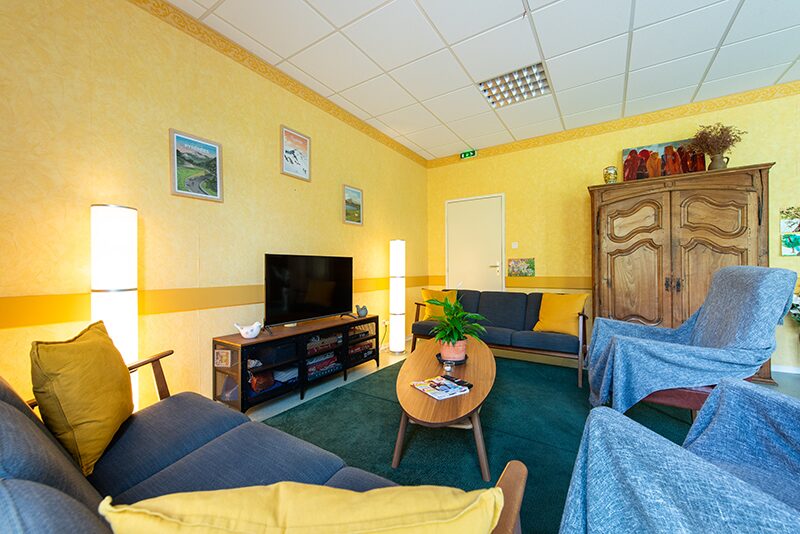 Maison partagee de Cantaous Salon