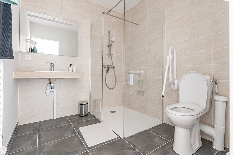 Maison partagee de Poulaines salle de bain 2