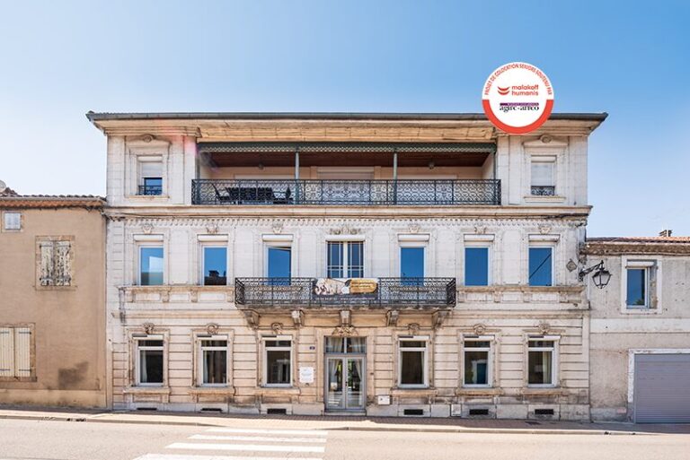 Maison partagee de mirande Facade logo partenaire 768x513