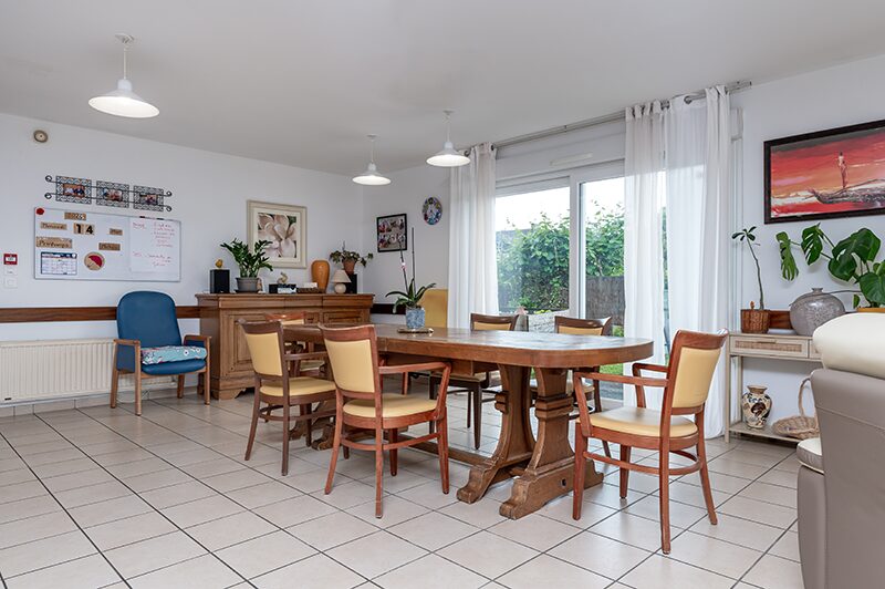 Maison partagee pour seniors de Roudouallec Salle a manger 2
