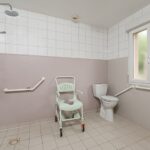 Maison partagee pour seniors de Roudouallec Salle de bain 150x150