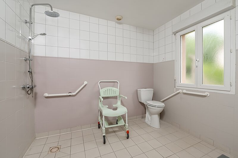 Maison partagee pour seniors de Roudouallec Salle de bain
