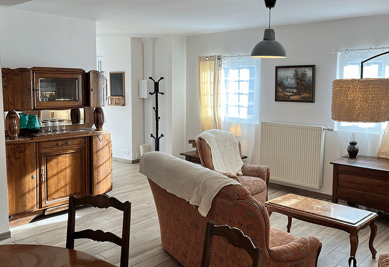 Salon et salle a manger vue2 Maison Alzheimer de Bagnoles de lOrne